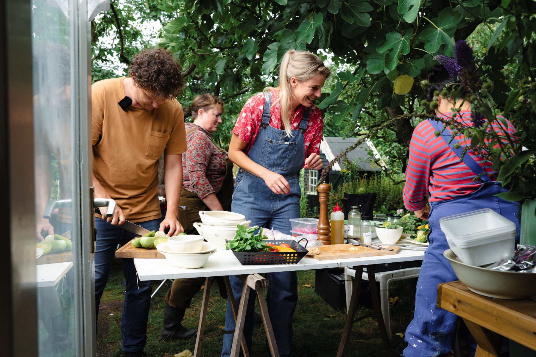 food curators preparing the lunch